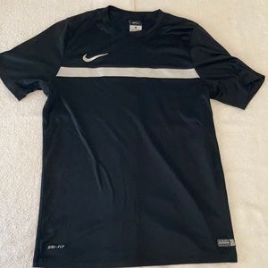 Nike men’s short sleeve shirt M